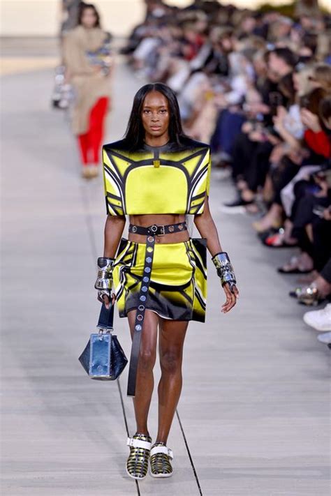 sfilata louis vuitton 2023|louis vuitton dresses 2023.